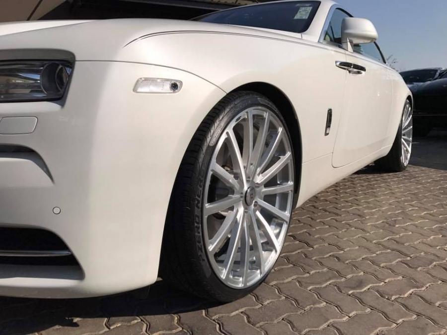 Детали экстерьера Rolls-Royce Wraith Matte White by RACE! 2017 года  (фото 3 из 7)